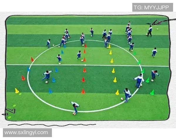 蘑菇足球球星闪耀绿茵场谱写激情与梦想新篇章