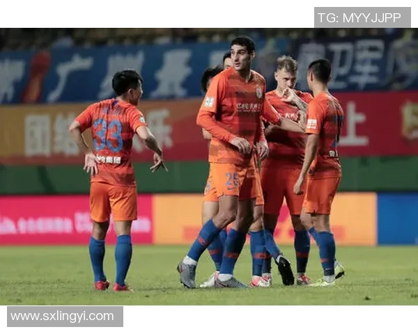 11月4日足球巨星闪耀赛场再创辉煌成就引爆全球球迷热情